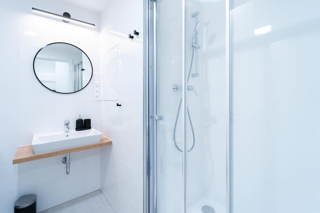 Parkside Harmony Apartment - Бърно Екстериор снимка