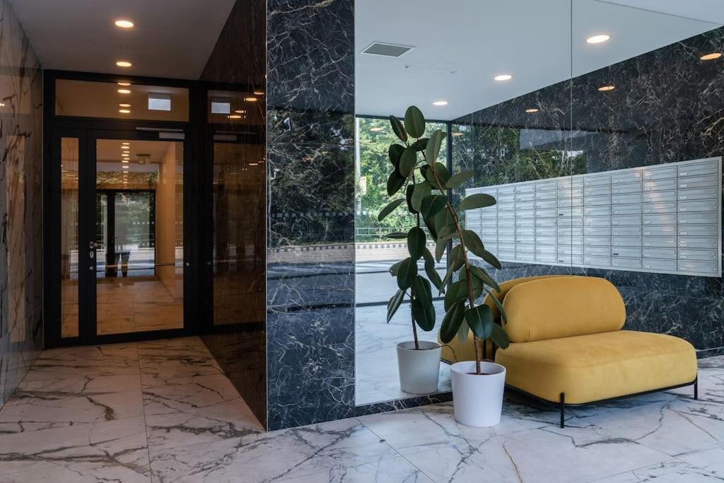 Parkside Harmony Apartment - Бърно Екстериор снимка